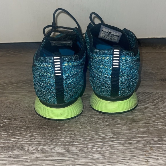 NIKE FLYKNIT RACER blue lagoon size 9 running athletic sneaker - Picture 3 of 6